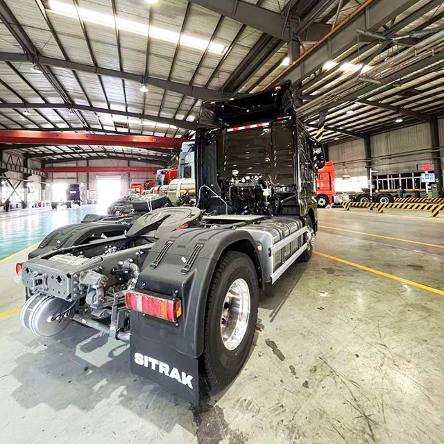  Sitrak Tractor Truck 4x2
